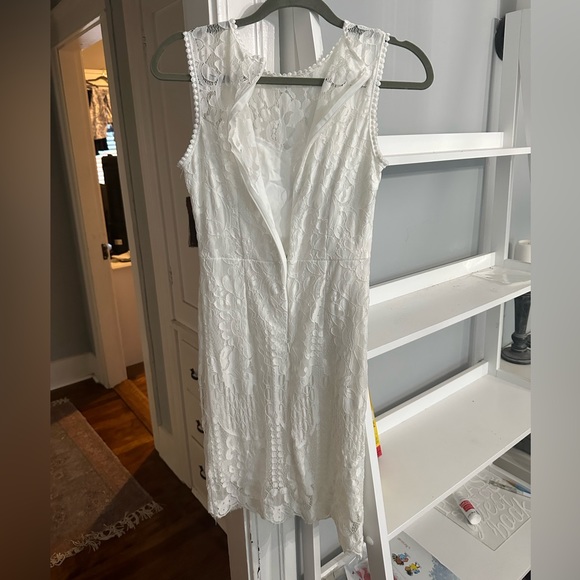 Lace white dress - Picture 4 of 5